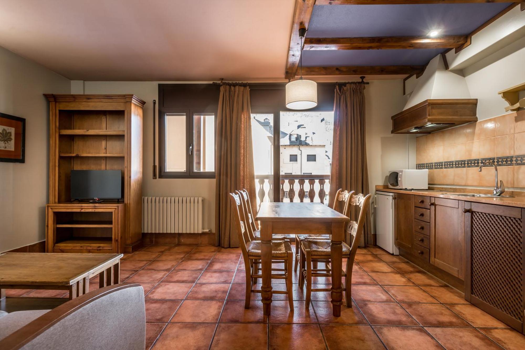 El Refugio De Aran Vielha Aparthotel Oda fotoğraf